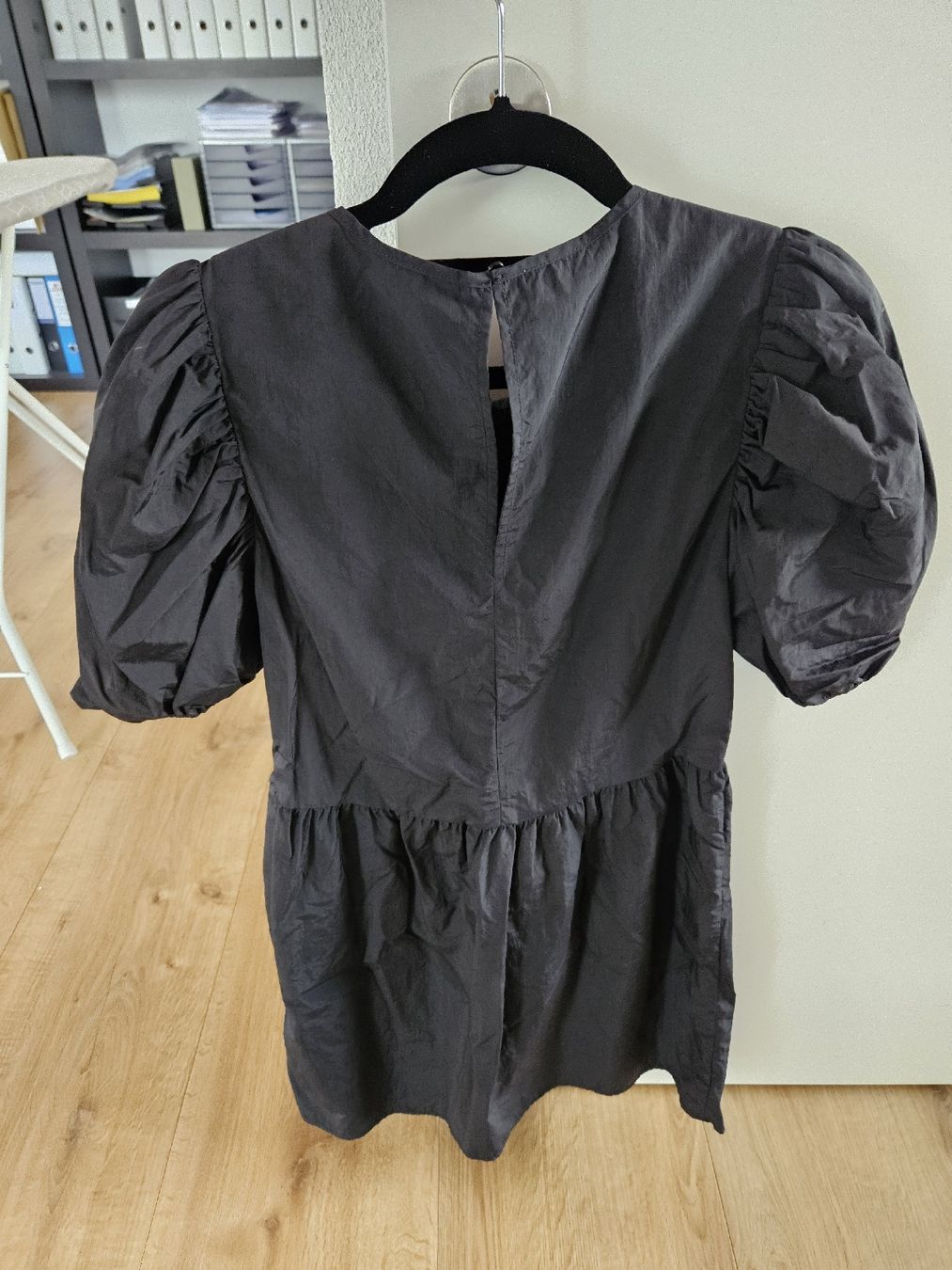 H&M Vestiti: Kleid in schwarz von H@M in Gr. 32 – Nuovo (secondo la descrizione) da Rhäzüns venduto da inf_rcj7 2