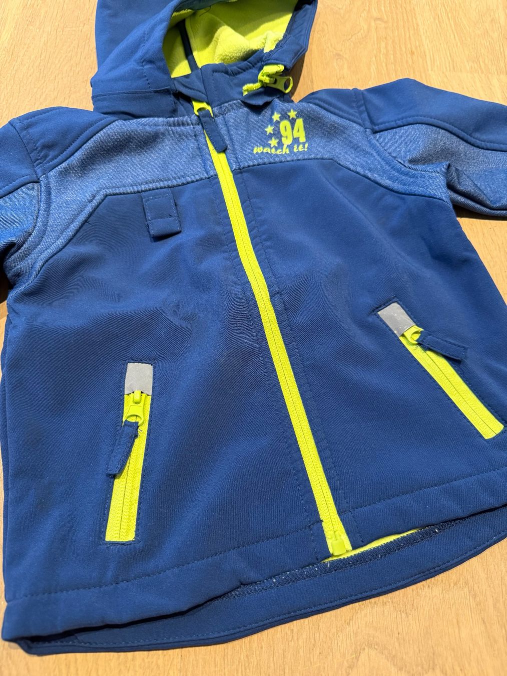 Giacche & Cappotti: Softshell-Jacke blau/gelb I Gr. 86 – Nuovo (secondo la descrizione) da Emmetten venduto da coluna_6376 1