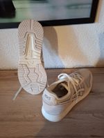 ganz neu und ungetragen Asics schuhe 