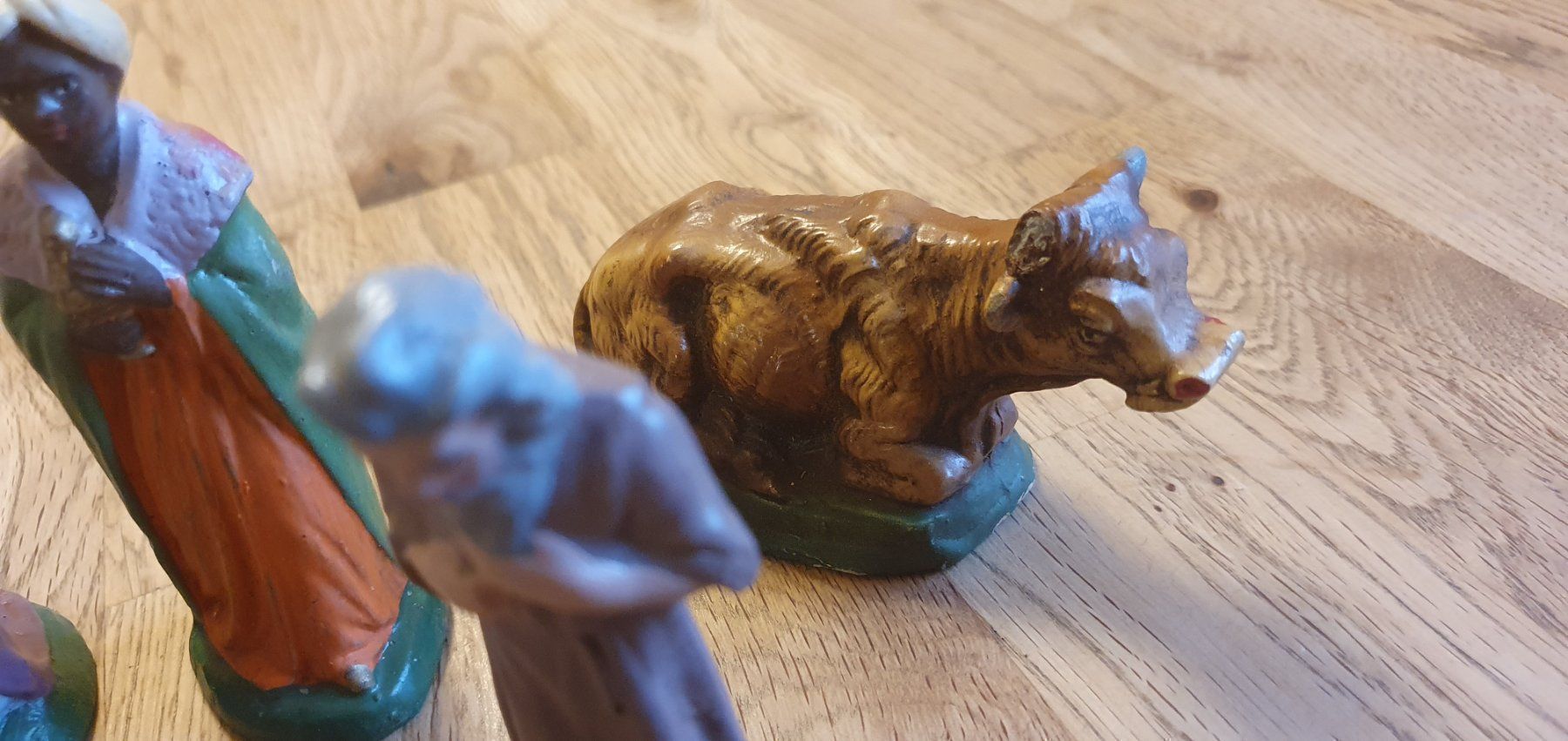 Statuette: Alte Krippenfiguren – Usato da Flawil venduto da Naphtali 9