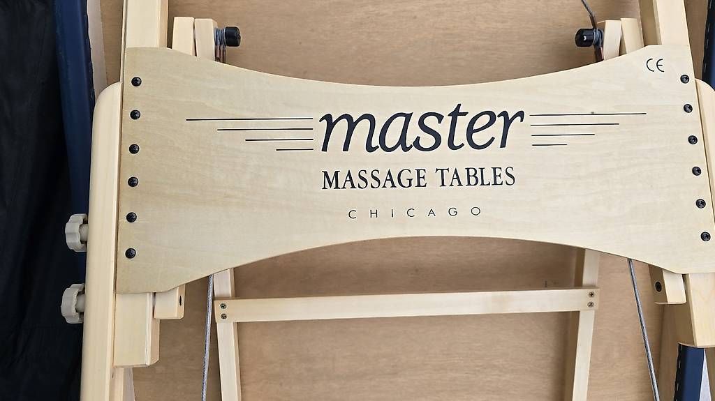Kosmetik-& Massageliegen: Massageliege klappbar – Gebraucht aus Othmarsingen von chn_9plf 1