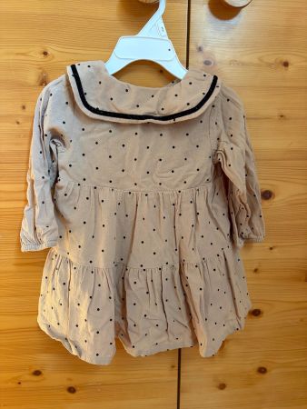 H&M Mädchen Kleid beige mit Punkten und Kragen Grösse 74