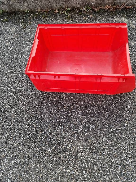 Caisses de transport: Stabile stapelbox pro STK – D'occasion à Oberbipp par dicker01 1
