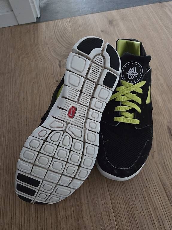 Nike Herrenschuhe: Nike Air Huarache Gr 42 – Gebraucht aus Muri AG von ManuDe1980 1