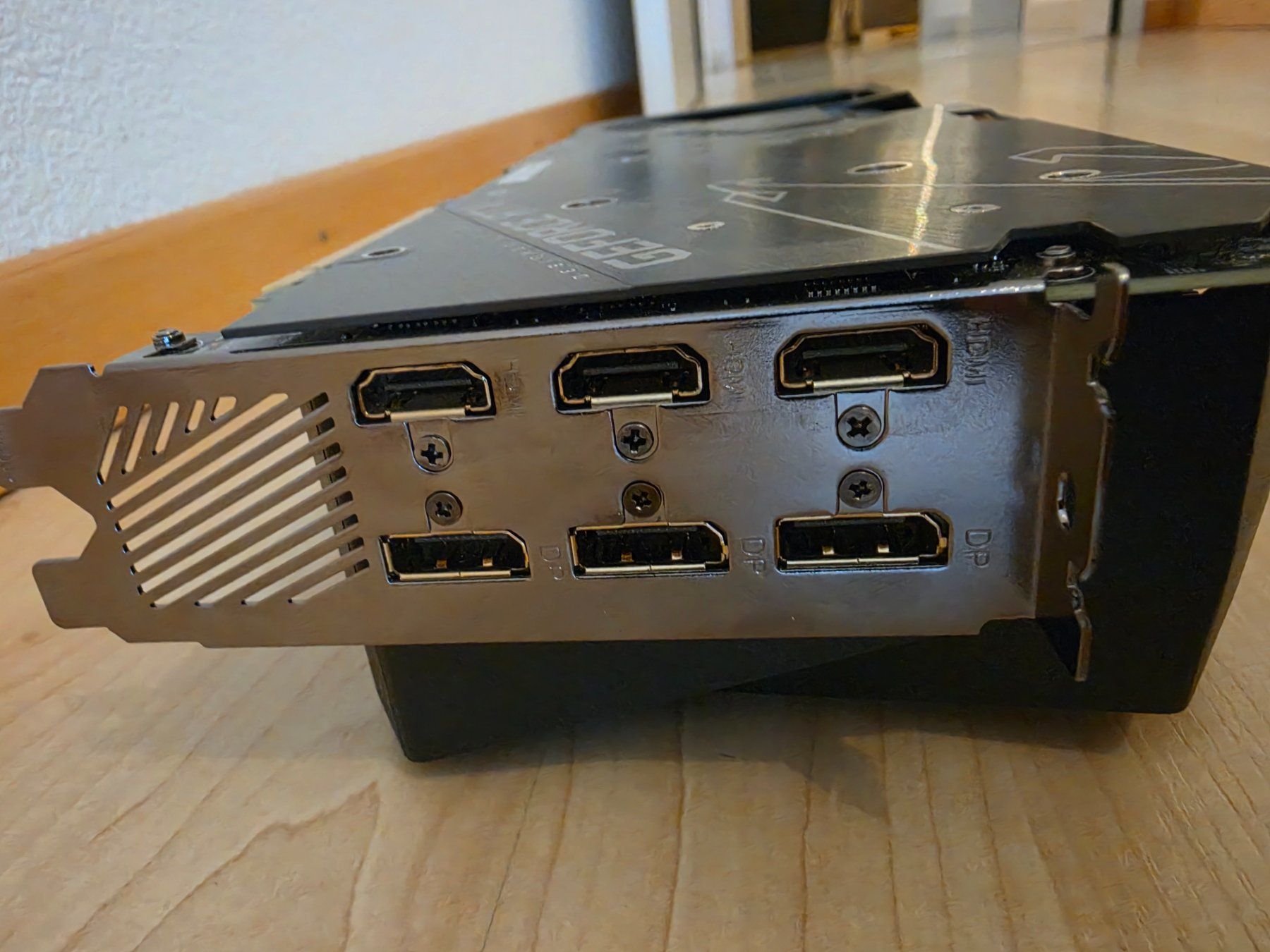 Nvidia Grafikkarten: Gigabyte AORUS GeForce RTX 3070 Ti MASTER 8G (LCD Display) – Gebraucht aus Wil SG von Ni96 4