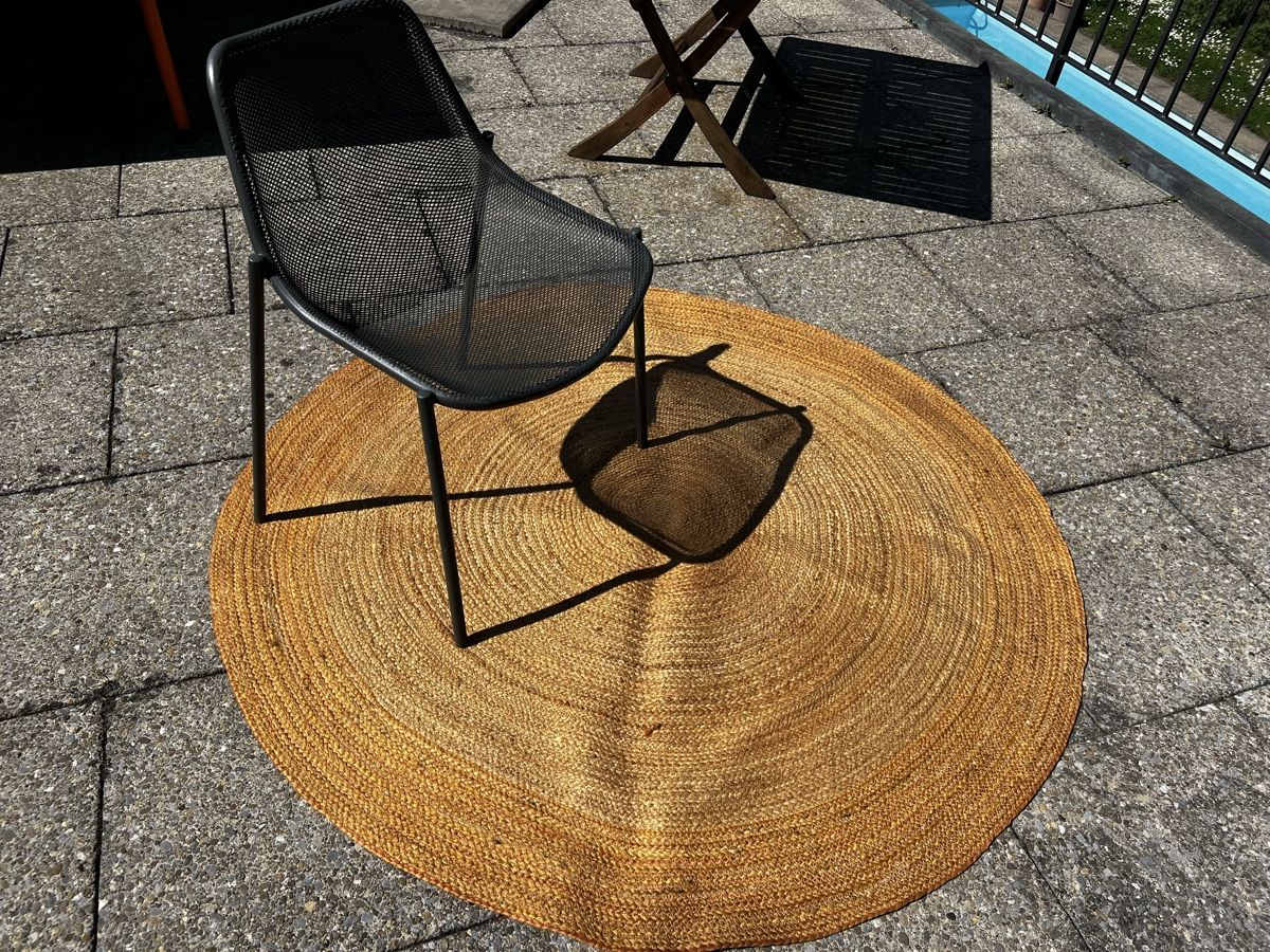 Pfister Tappeti: PFISTER Jute Teppich Ocker Rund 165cm Innen oder Aussen – Usato da Schaffhausen venduto da vandemonian 5
