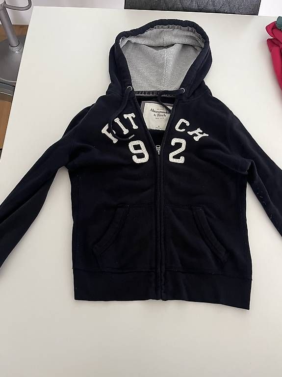 Abercrombie Maglioni & Felpe: Abercrombie & Fitch Jäckli – Usato da Aarberg venduto da Beni-Nadine86