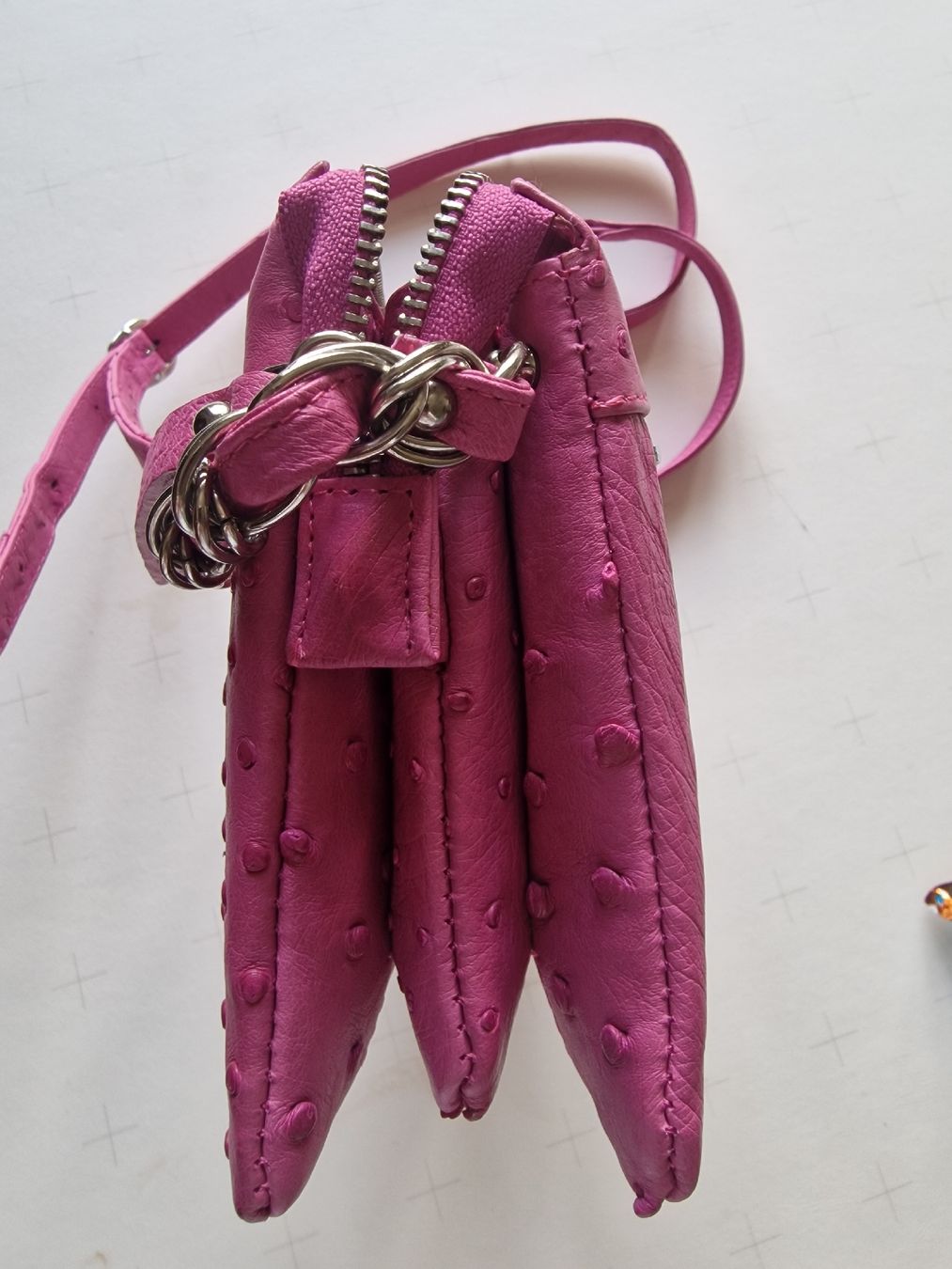 Borse da donna: Crossbody Bag aus Straussenleder – Nuovo e nell'imballaggio originale da St. Niklausen LU venduto da wishbonerfb 4