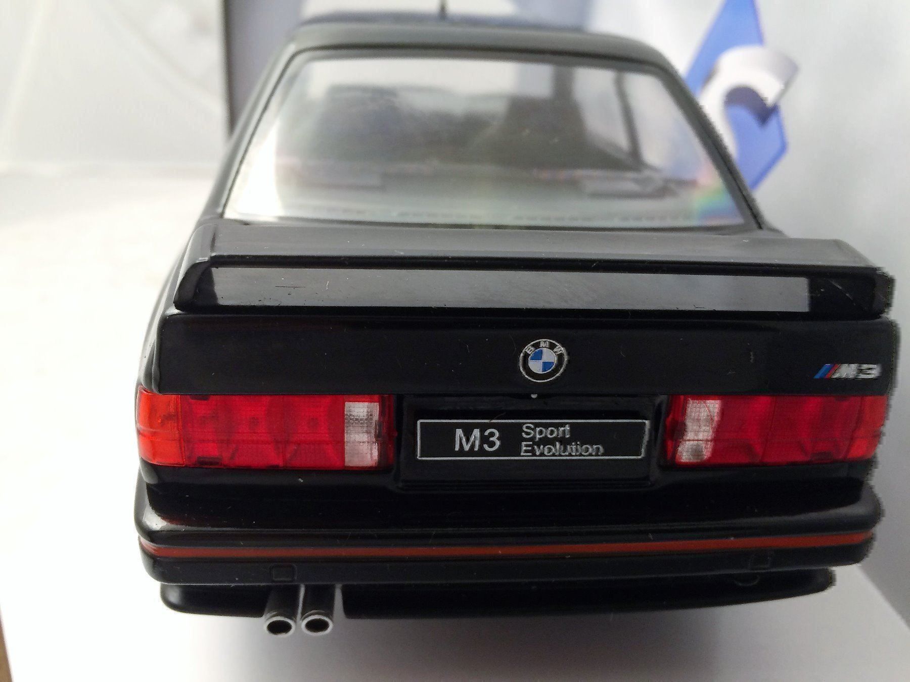 BMW Modellini d'auto: BMW E30 Sport Evo, schwarz – Nuovo e nell'imballaggio originale da Erlenbach im Simmental venduto da Model_box 3