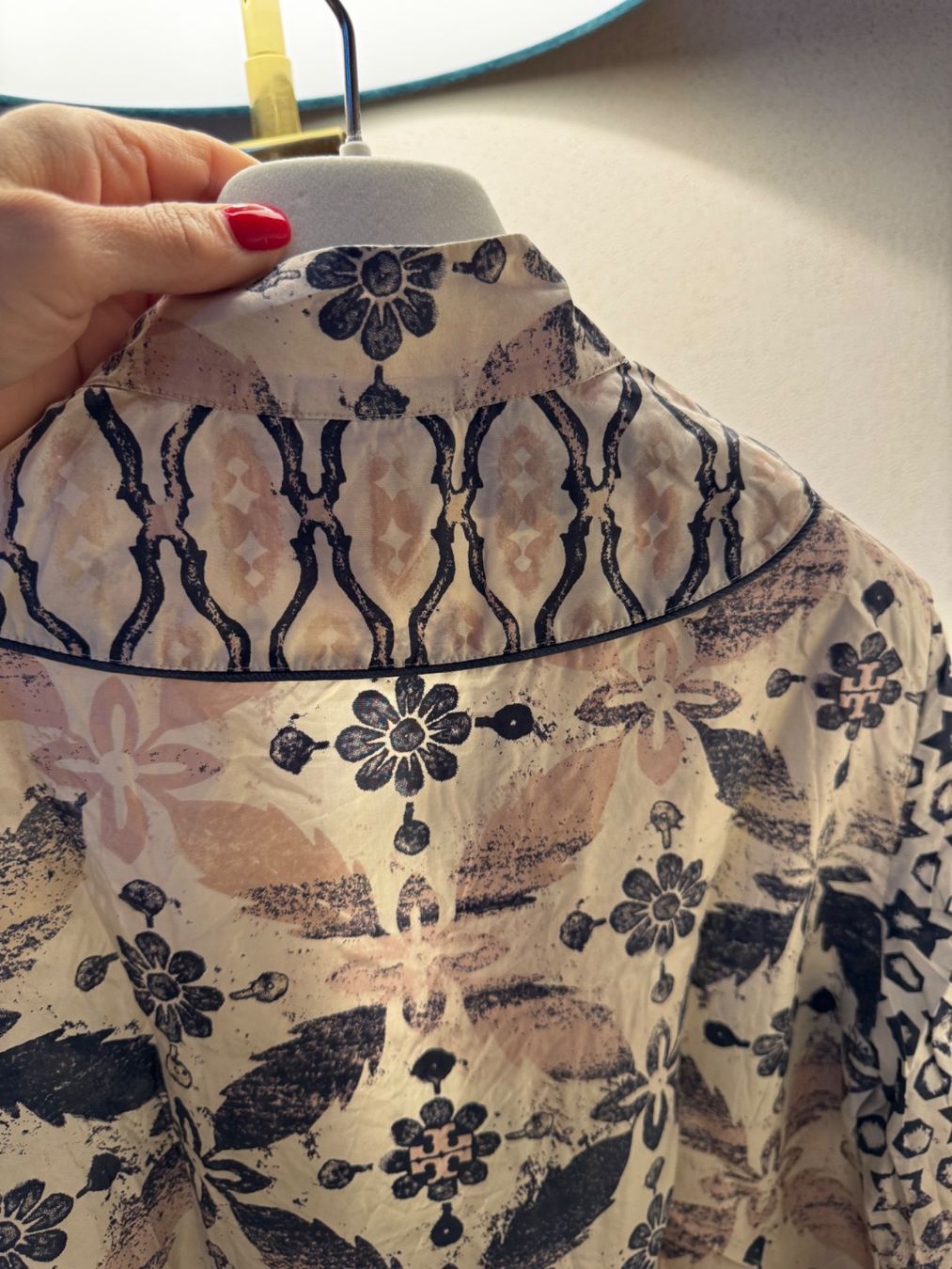 Tory Burch Camicette: Tory Burch feine Bluse aus Seide Hemd LV zeitlos chic – Nuovo e nell'imballaggio originale da Faulensee venduto da Liebes_Kind_2019 4