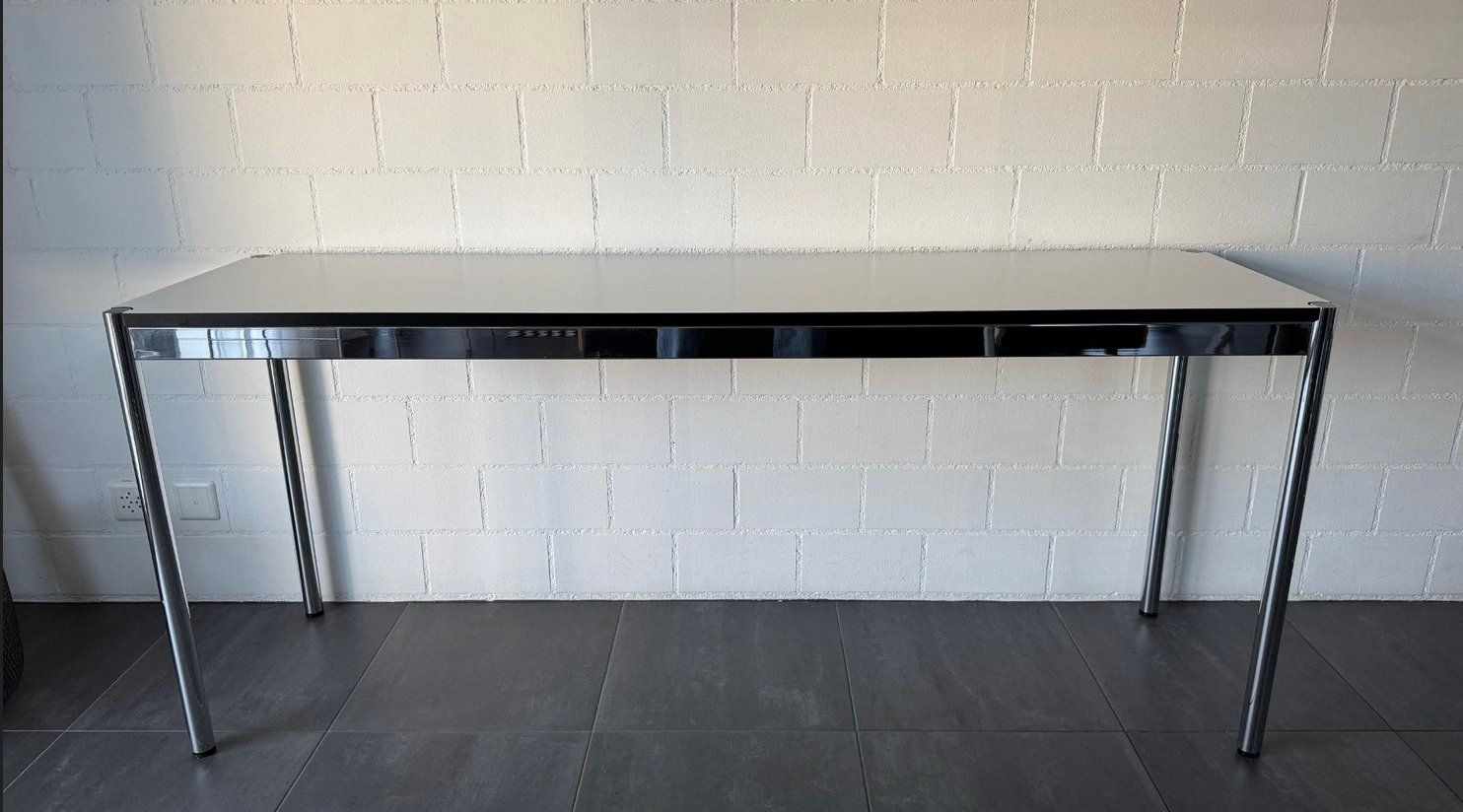 USM Tavoli: USM Tisch weiss 175x50 – Usato da Basel venduto da hindukusch