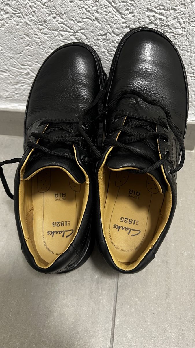 Clarks Herrenschuhe: Clarks Herren Lederschuhe Grösse 43 – Neu (gemäss Beschreibung) aus St.Gallen von auditdi