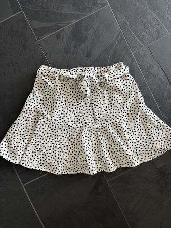 Rock mit integrierter Hose