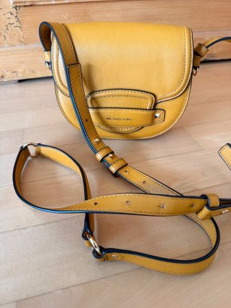 Michael Kors Umhängetasche Tasche aus Leder cognac