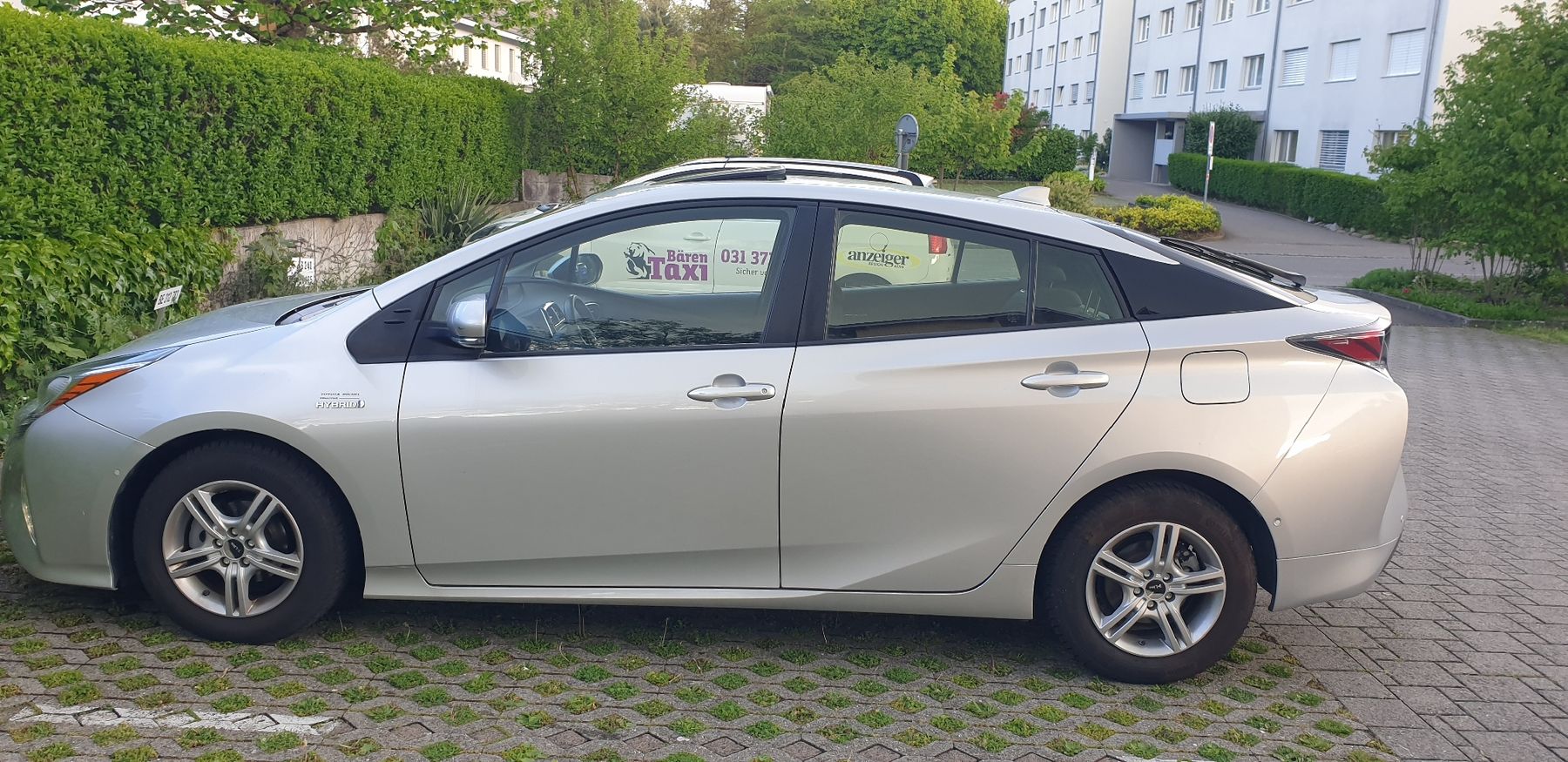 Toyota Autos: Toyota Prius, Gen-4, – D'occasion à Thun par Alexanna 2
