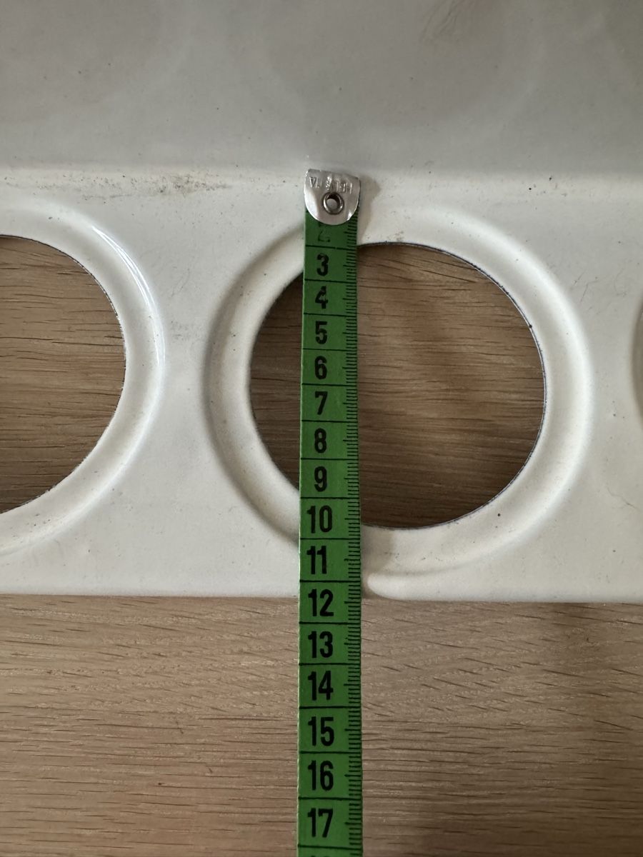Cucine complete: Vintage Enamel Wall Shelf with 3 Pots – Usato da Basel venduto da FlorinBasel 4