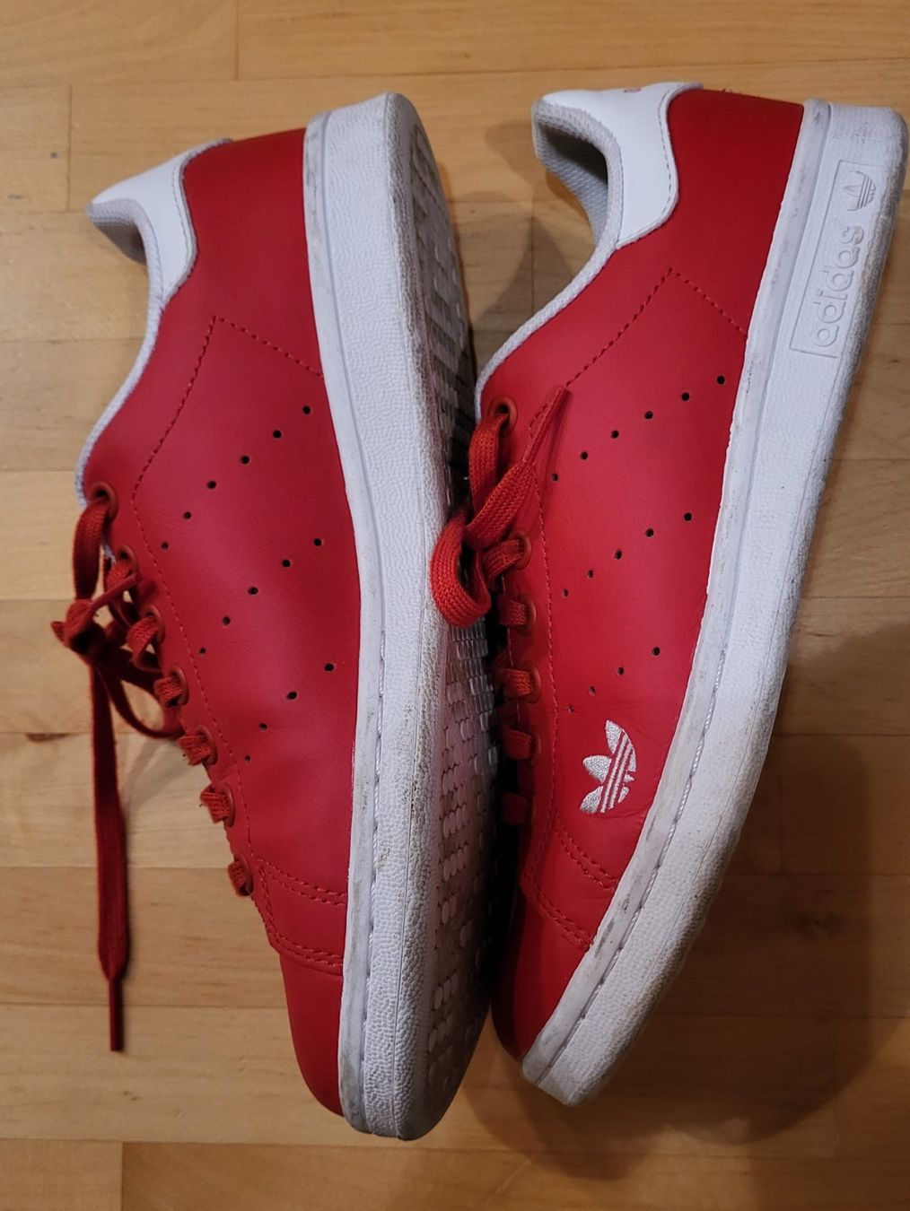 Adidas Scarpe da uomo: Basket Stan Smith T38 – Usato da vuisternens en ogoz venduto da lamoulinette 1