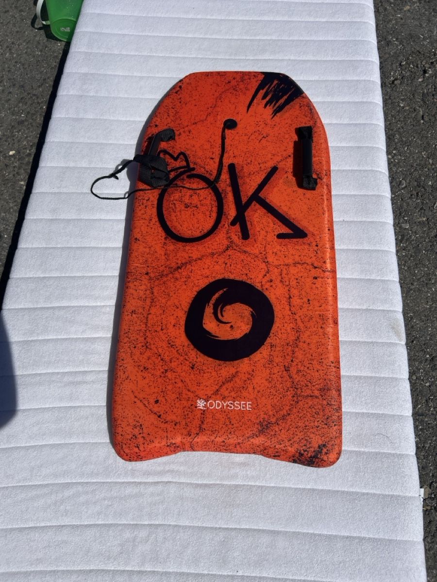 Surfboards & Schwimmbrette: Kinder Surfbrett leicht  – Gebraucht aus Hirzel von nora1983