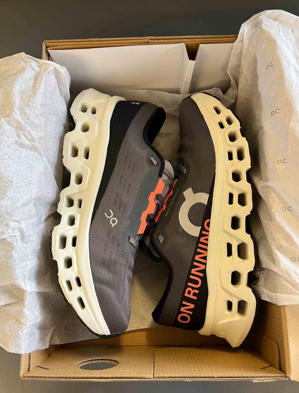 On Herrenschuhe: ON Running / Cloudmonster 3 / EUR 42.5 / US 9.0 / Run / Men – Gebraucht aus Riedholz von milkandchocolate 4