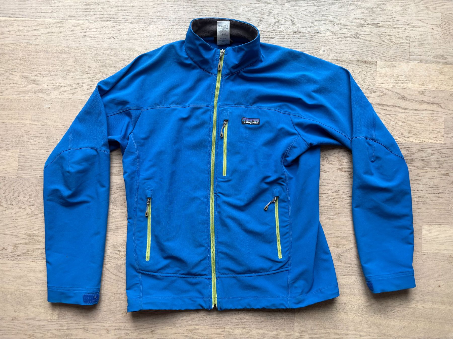 Patagonia Vestes: Patagonia Softshell Jacke blau – D'occasion à Elgg par Jo_Naj