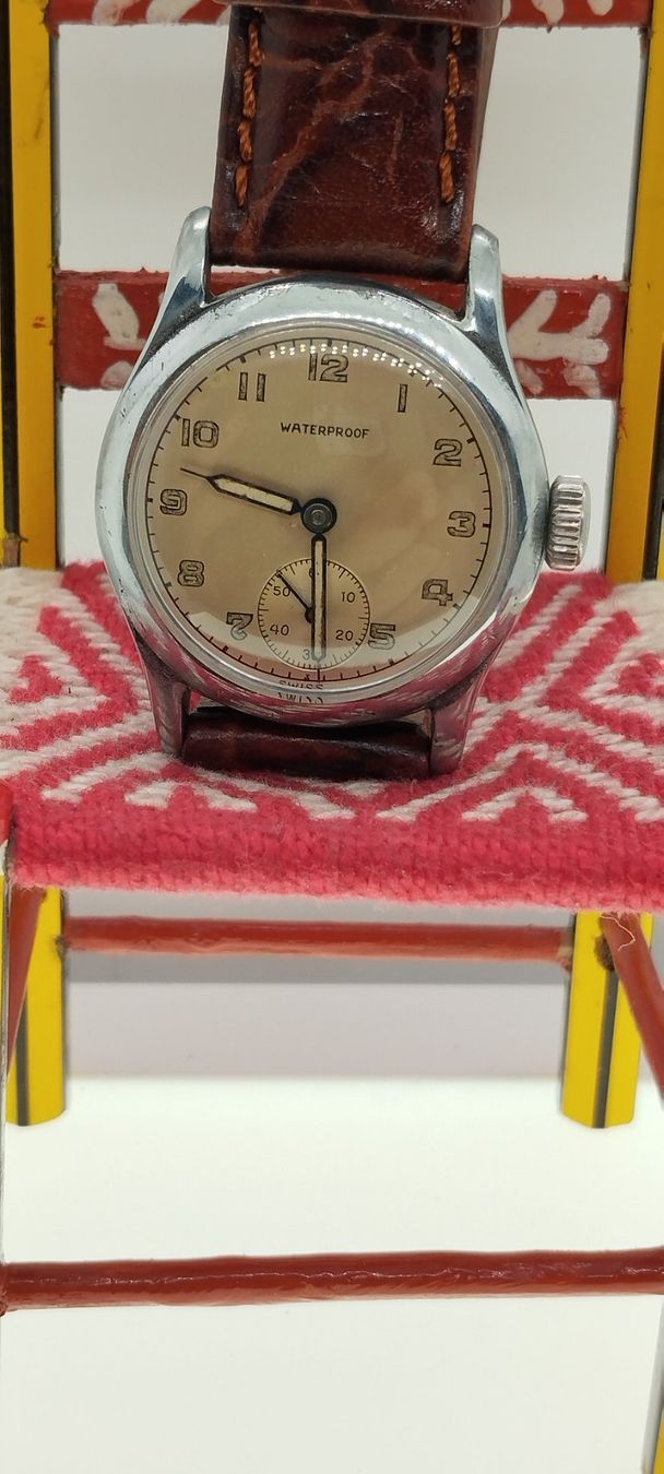 Uhren: Montre waterproof années 40's – Gebraucht aus La Chaux-de-Fonds von jac_9llg