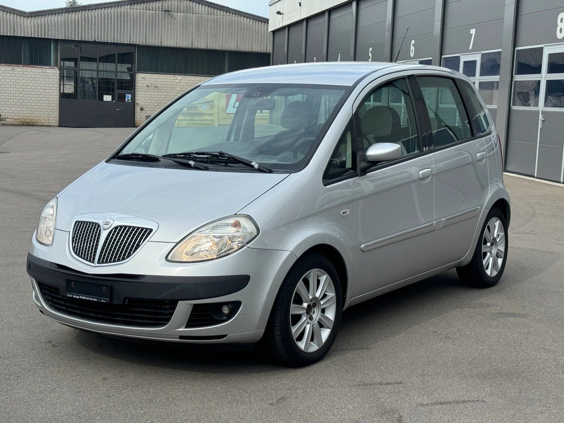 Lancia Autos: Lancia Musa 1.4 16V – D'occasion à Losone par Pmpm 1