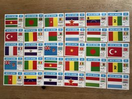Nations Unies - 30x Ansichtskarten mit Flaggen der Nationen 