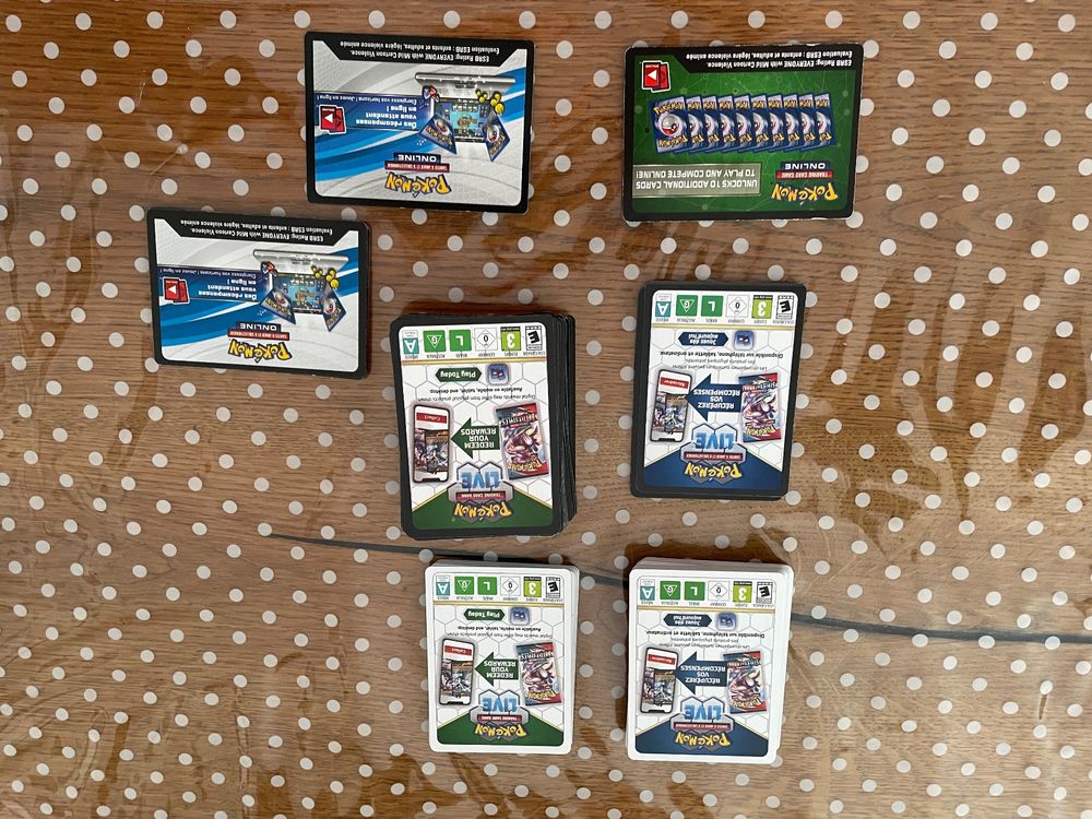 Cartes codes Pokémon (Gebraucht) in Lentigny für CHF 5 – mit Lieferung ...
