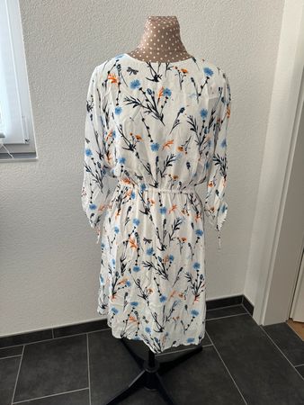 Tom Tailor Kleid Gr. S, neuwertig, weiss mit Blumenmuster