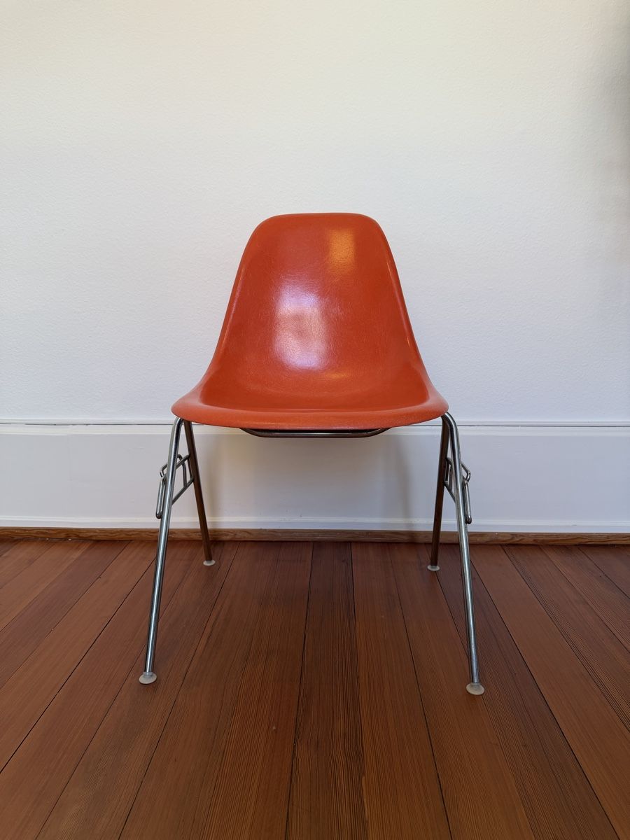 Herman Miller Chaises: Herman Miller fibreglas Eames chair – D'occasion à Sissach par fundgruebe 1