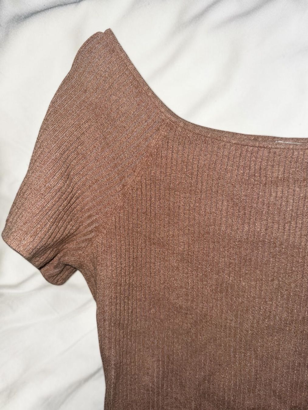H&M T-shirt: H&M Ribbed Shirt Gr. XL – Usato da Bern venduto da MissionAusmisten 2