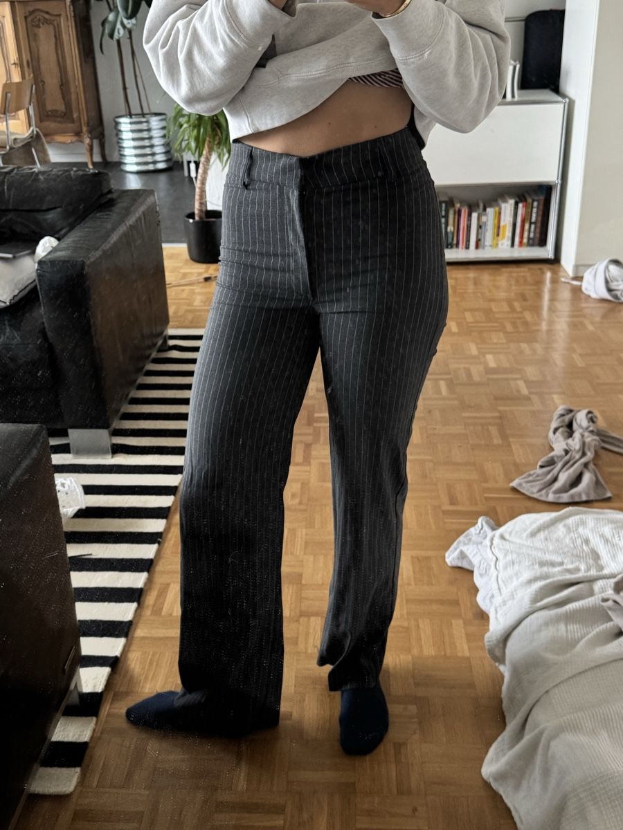 Pull&Bear Hosen: Pull&Bear Trousers Pinstripe Grey, S – Gebraucht aus Zürich von PeaceandLovex33 4