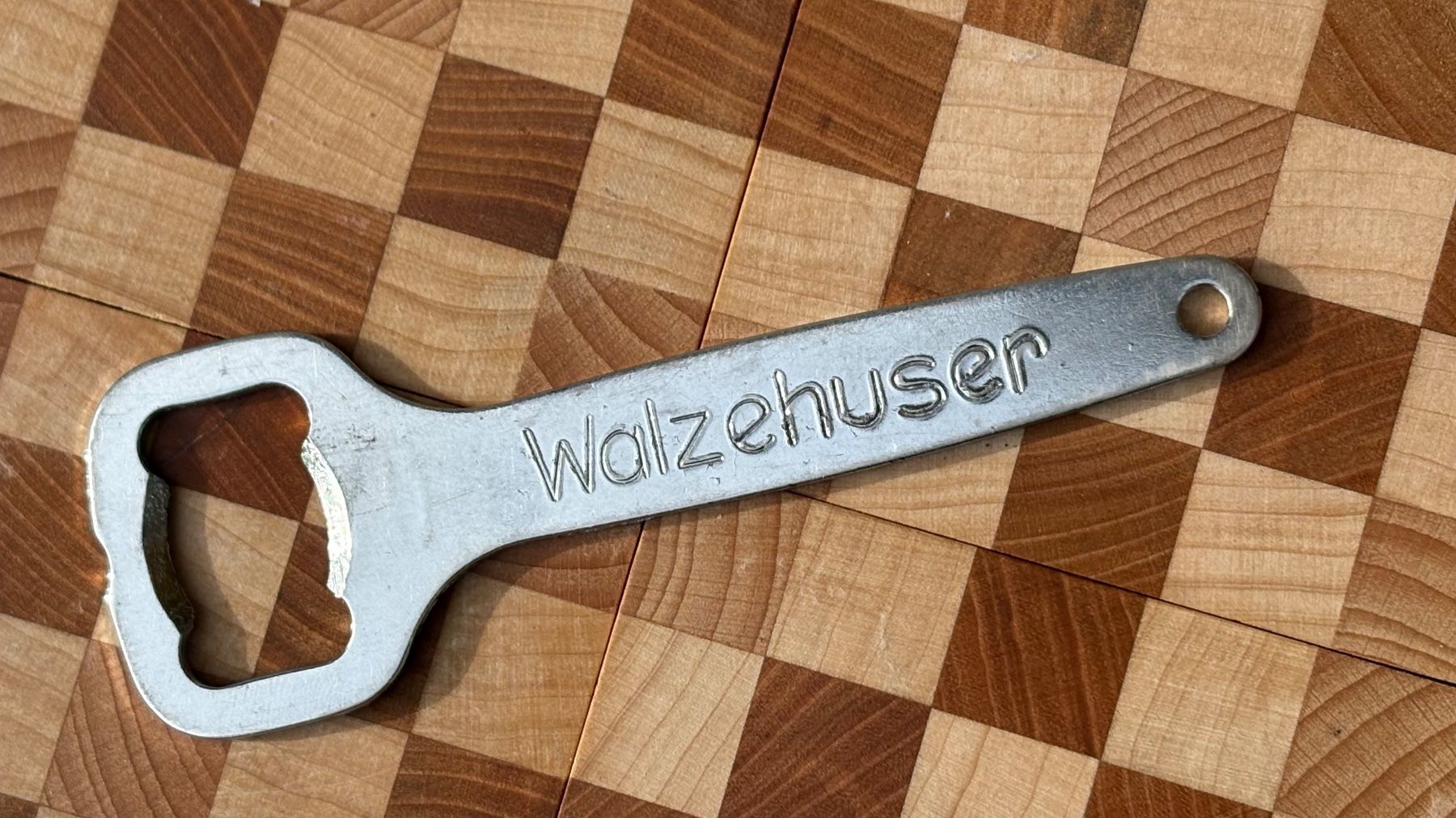 Elettrodomestici da cucina: Flaschenöffner WALZEHUSER – Usato da Wil SG venduto da rolandsflohland