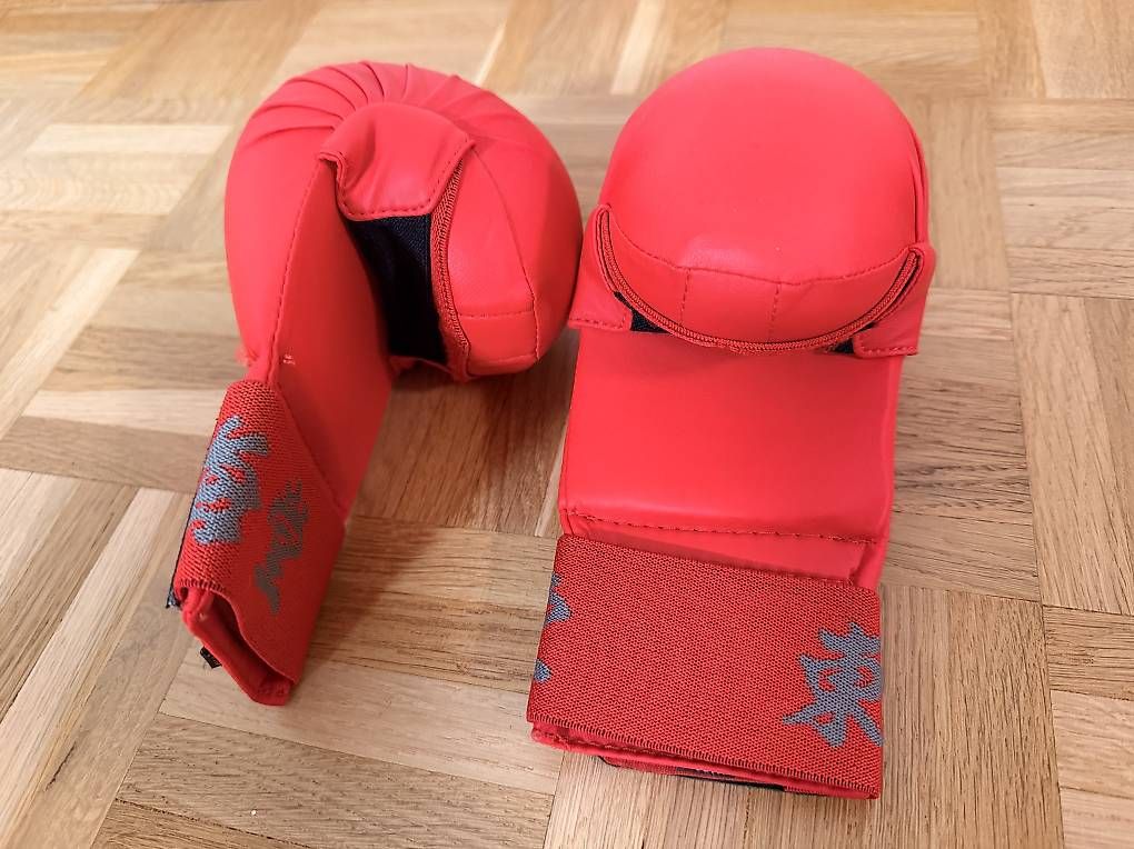 Guanti & manicotti: TOKAIDO Handschutz Karate – Usato da Rüti ZH venduto da katrolinka 1