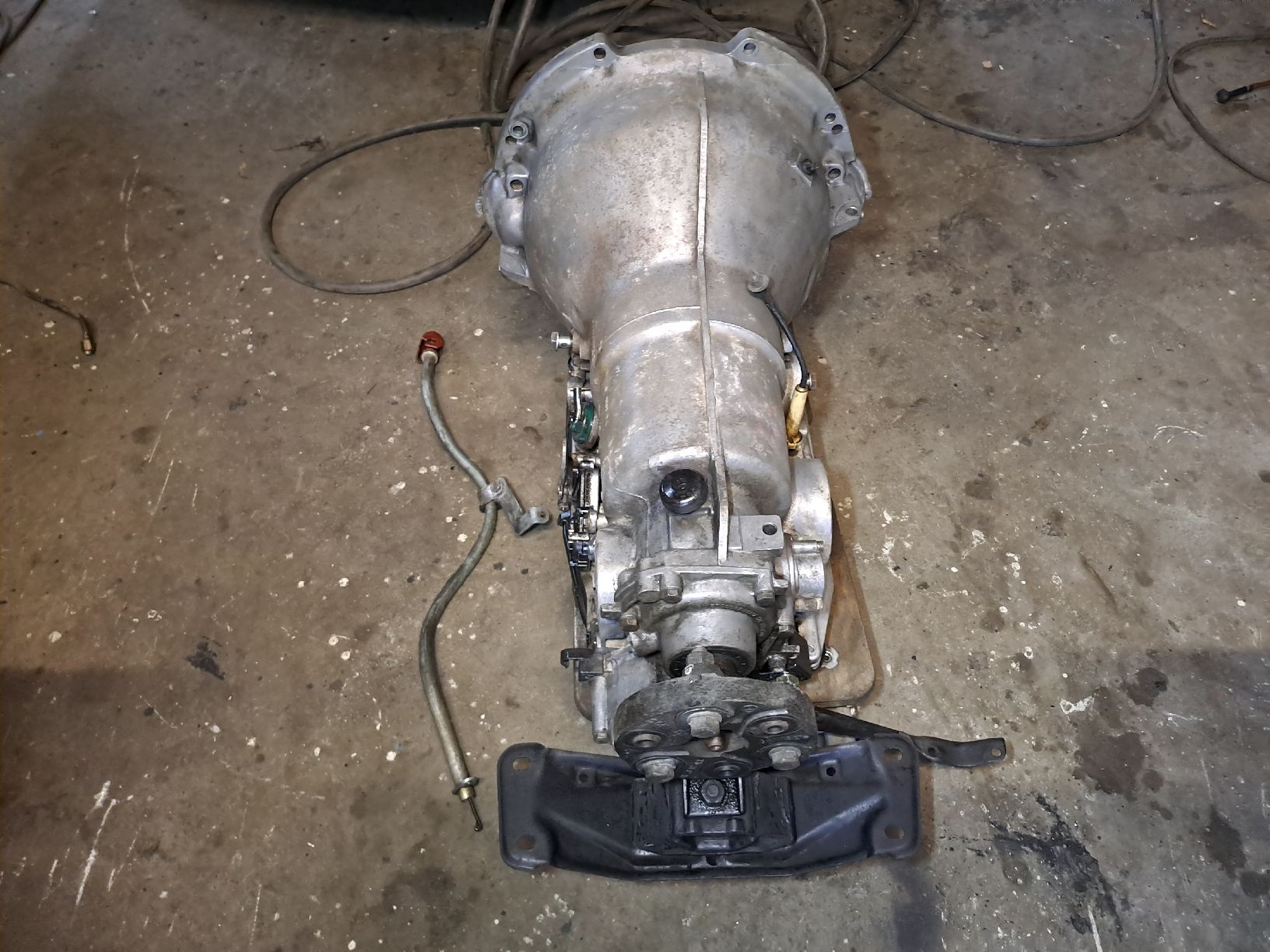 Mercedes-Benz Tutti pezzi di ricambio auto: Mercedes W126 Automat – Usato da Heerbrugg venduto da Dcadillac 4