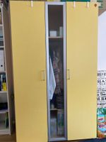 Kleiderschrank (ohne Inhalt)