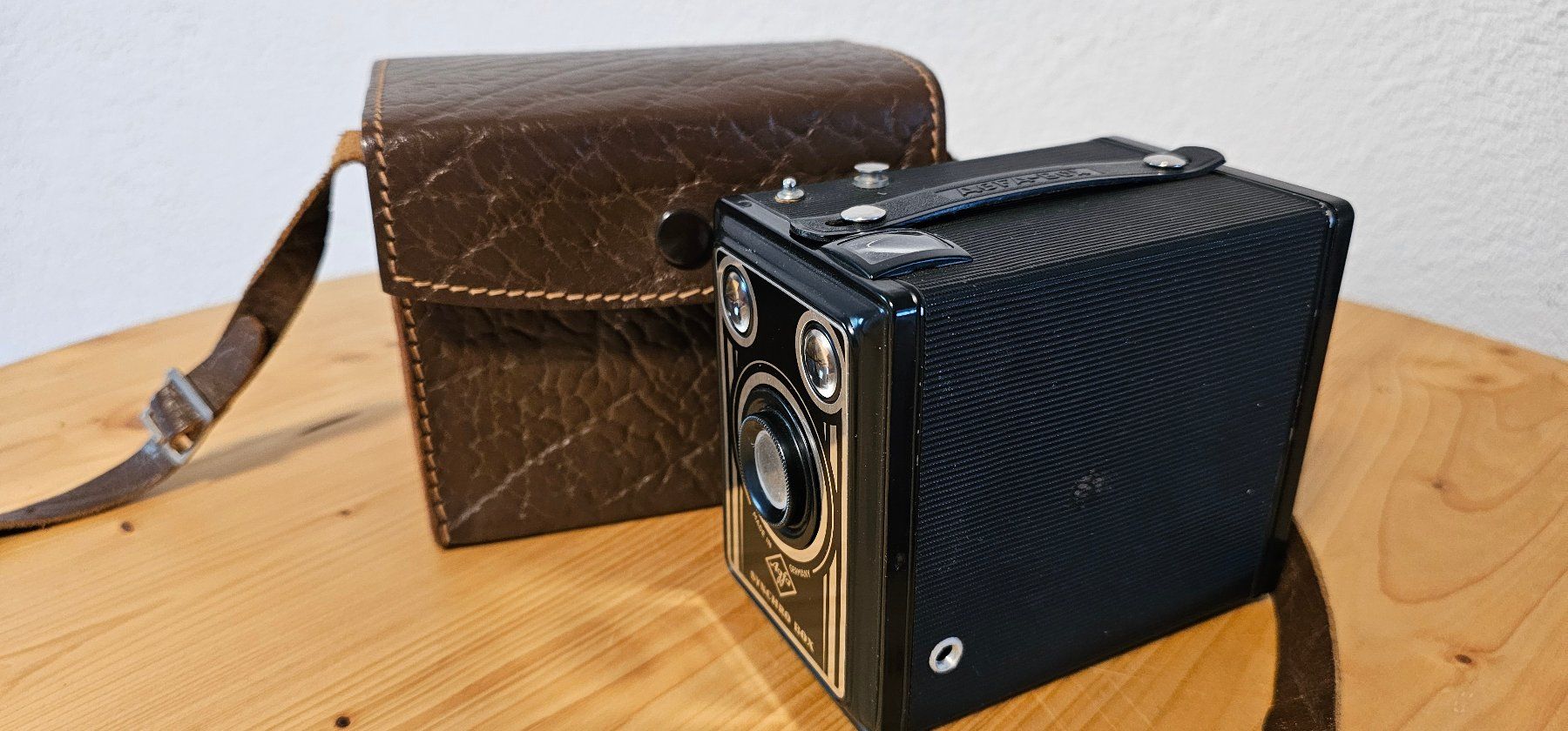Agfa Fotocamera: Agfa Synchro Box Kamera mit Tasche – Usato da WEITE venduto da Roemer16 1