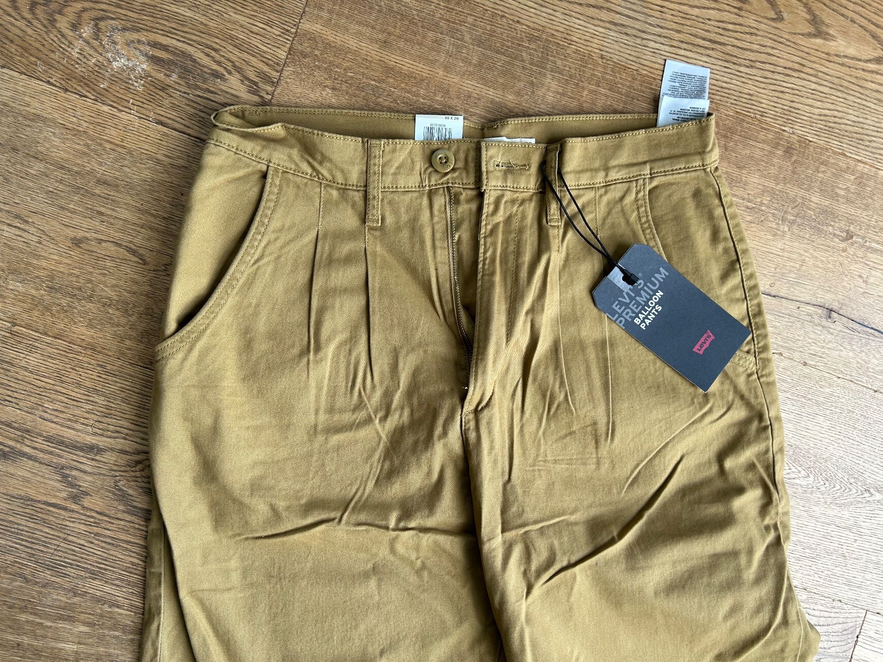 Pantaloni: Hose, Levis //NEU// 29/28 – Usato da Stettfurt venduto da outlet72 2
