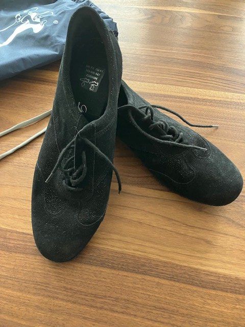 Herrenschuhe: line-dance- schuhe gr. 41, schwarz – Gebraucht aus Schwarzenberg LU von kindler007