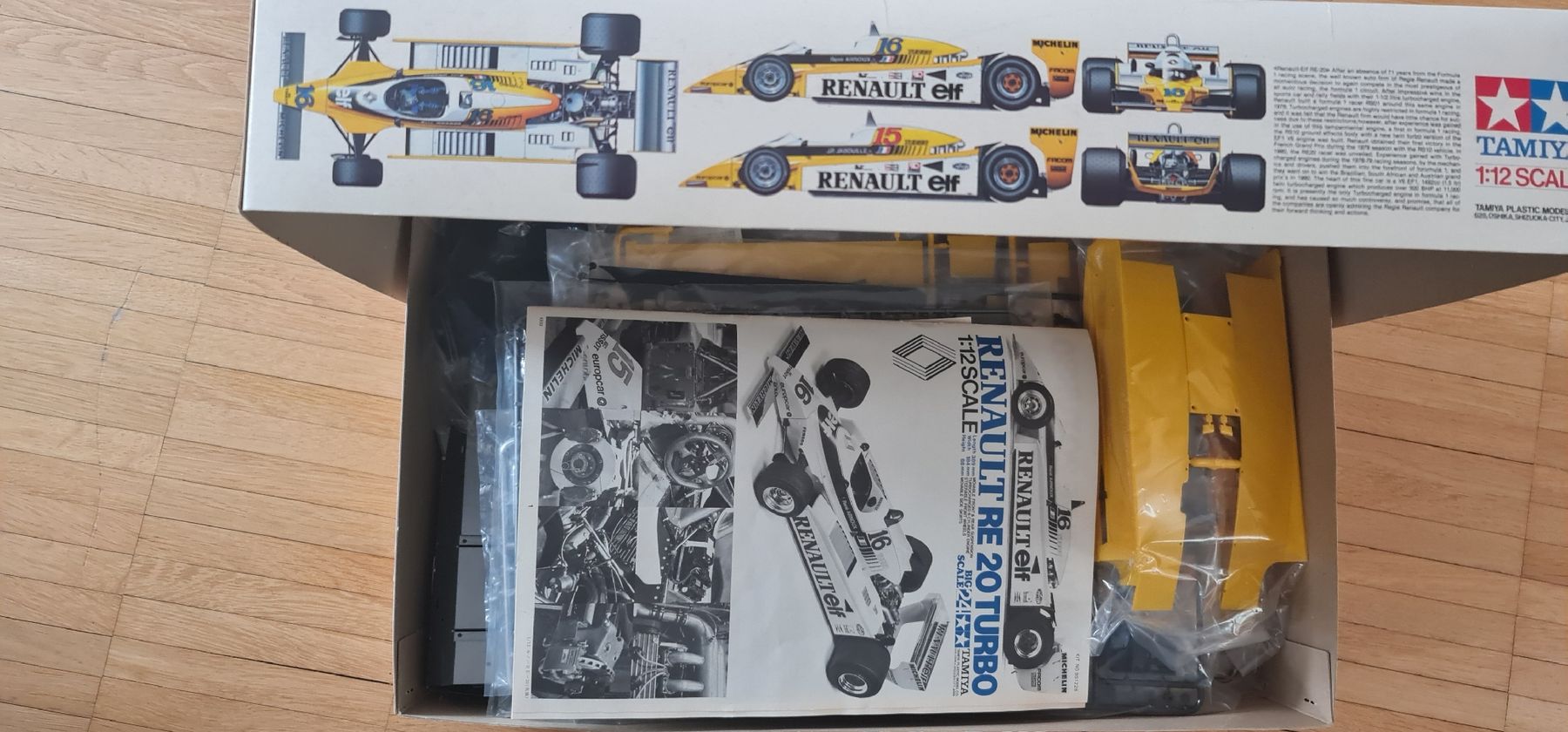 Tamiya 12033 1:12 Renault RE-20 Turbo - Kit Modélisme Voiture Formule 1, Réplique Fidèle, Plastique à Peindre