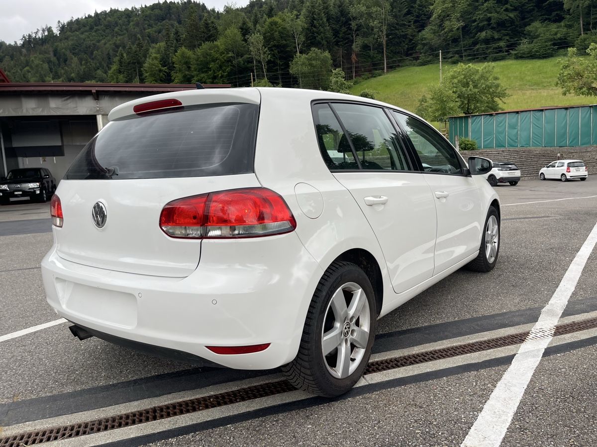 VW Autos: VW Golf 2.0 TDI 4Motion – Gebraucht aus Spiez von bertula 3