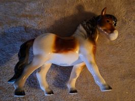 Goebel Pferdchen-Pony Figur Porzellan braun weiss neuwertig