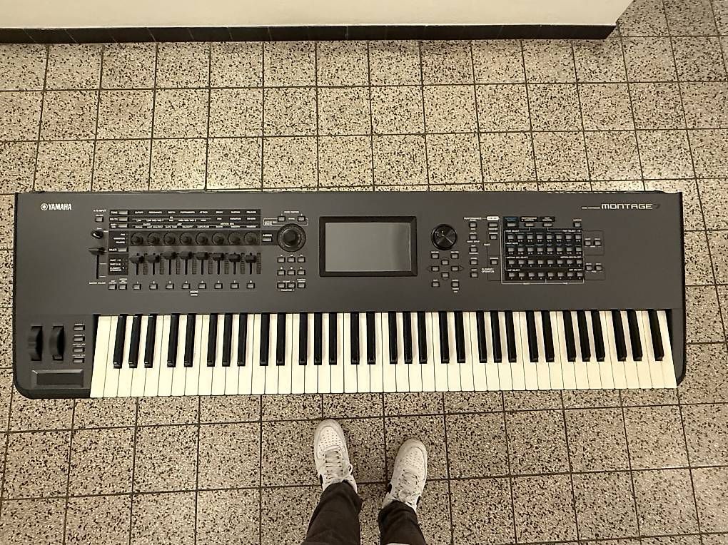 Strumenti musicali: Yamaha Montage 7 – Usato da Pratteln venduto da cg4133