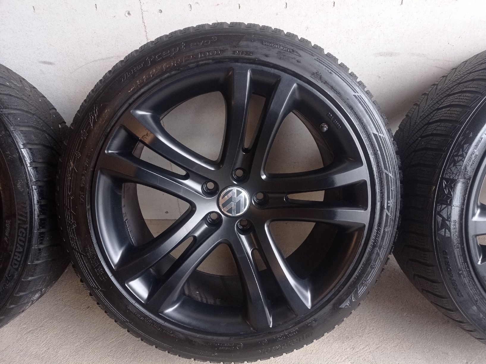 Pneumatici & Ruote complete: 19" Original VW Tiguan "5N" Winterräder – Usato da Hohenrain venduto da cars77 3