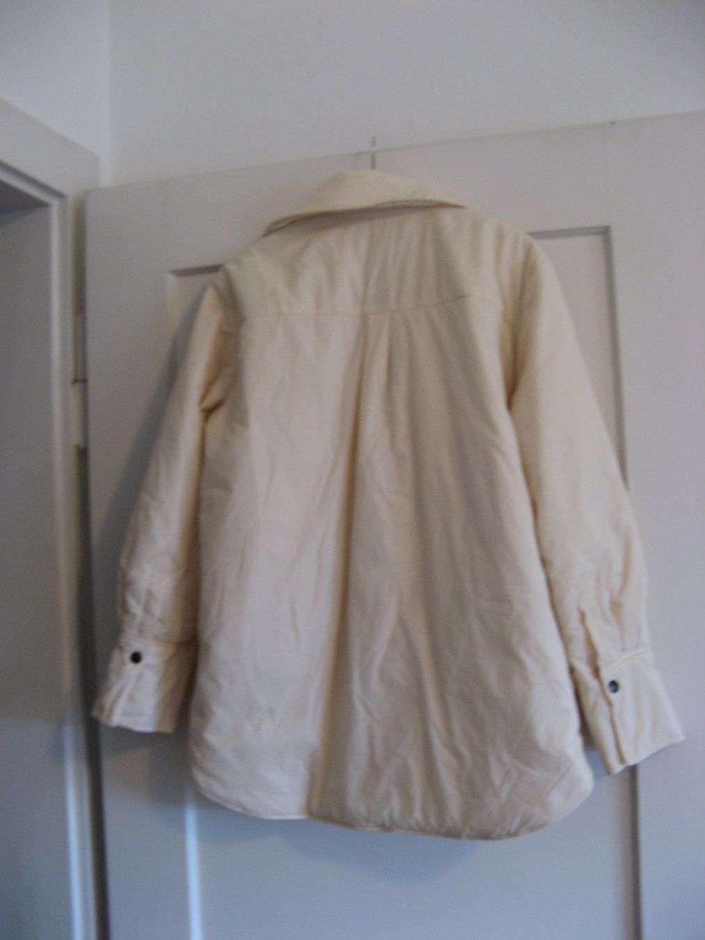Giacche: eierschalenfarbige leichte Jacke Gr. M second female – Usato da Zürich venduto da apil 4