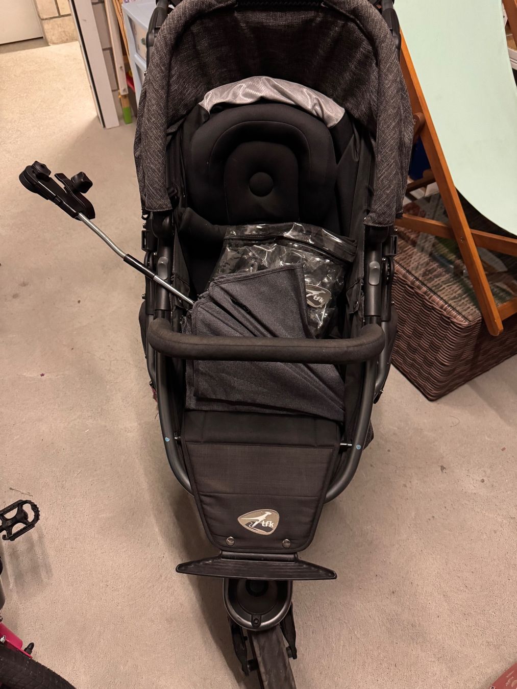 Tfk Carrozzine: Kinderwagen, Maxi cosi plus Station – Usato da Hindelbank venduto da Pinki3072 3