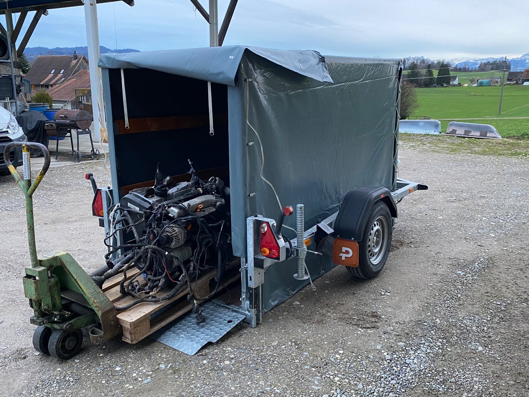 Remorques: Transporte bis 2.8T Eigengewicht – D'occasion à Oetwil am See par CarParts 8