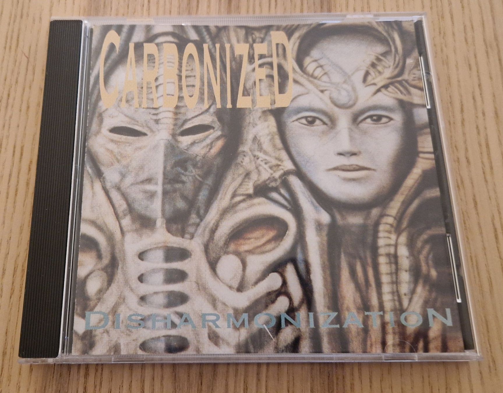 CD: Carbonized – Disharmonization (CD) – Usato da Luzern venduto da Belethors_GenGoods