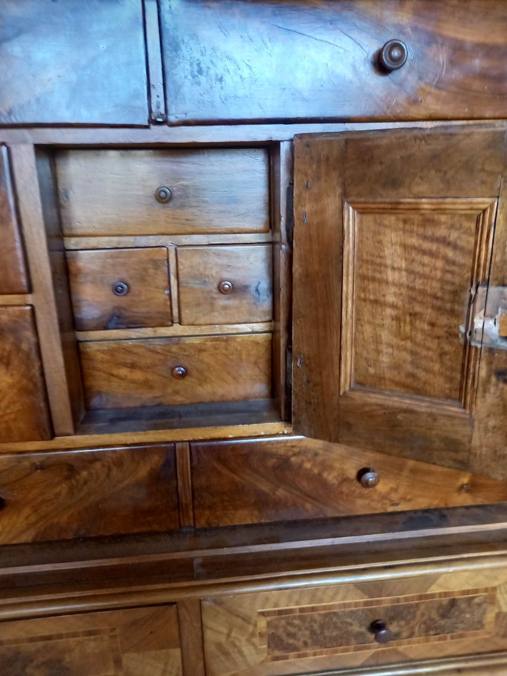 Credenze: Cabinet de notaire – Usato da Epagny venduto da sig_fj9g 6