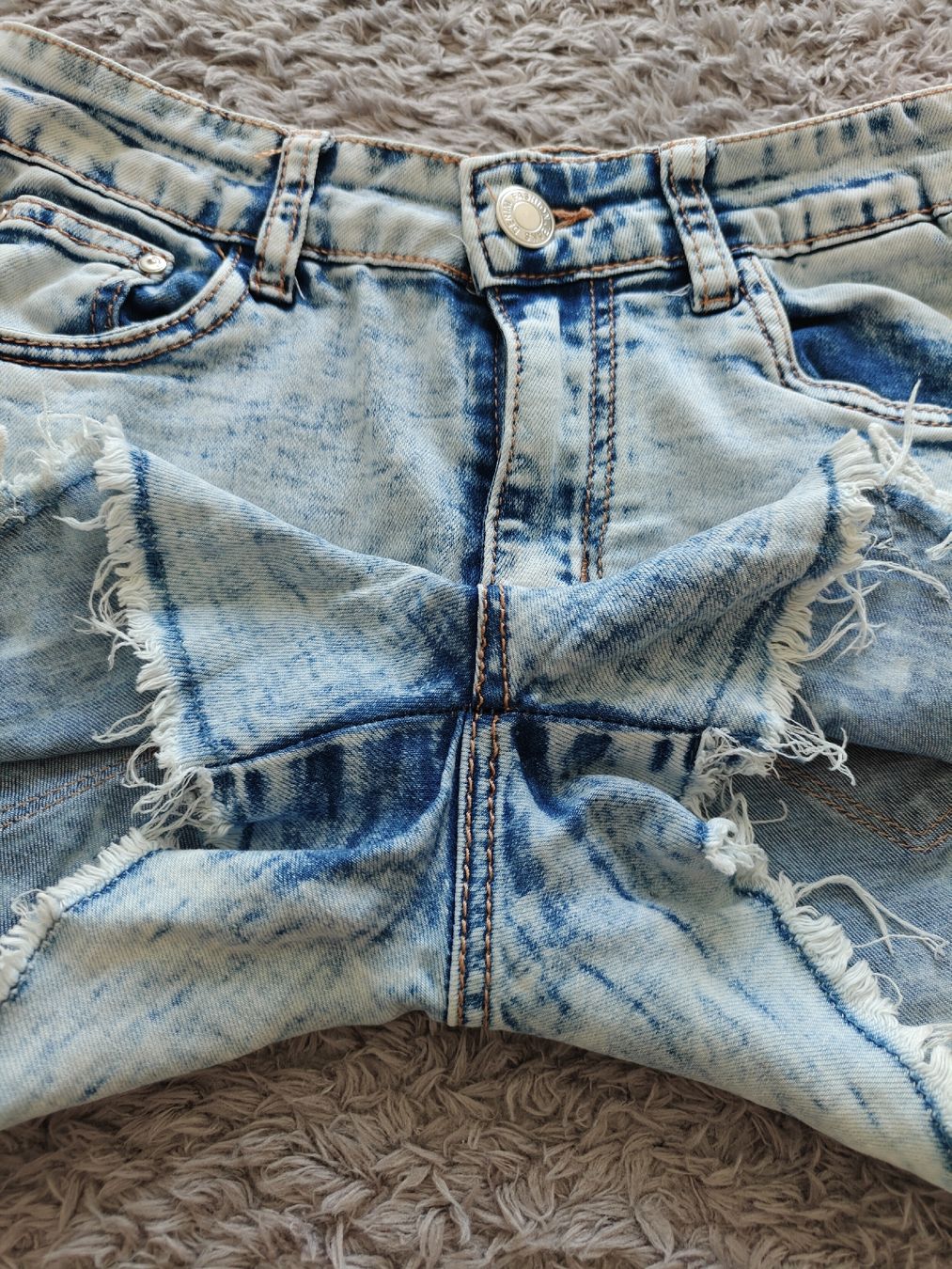 Pantaloni: Hot Pants / Shorts  – Usato da Pieterlen venduto da Saemelili 4